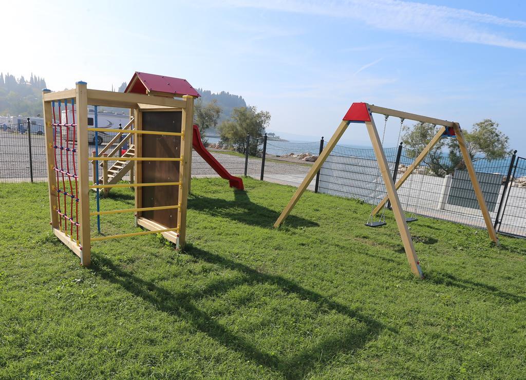 Floating Sea House Kahne Portoroz Villa Esterno foto