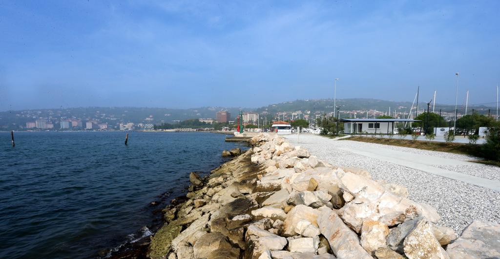 Floating Sea House Kahne Portoroz Villa Esterno foto