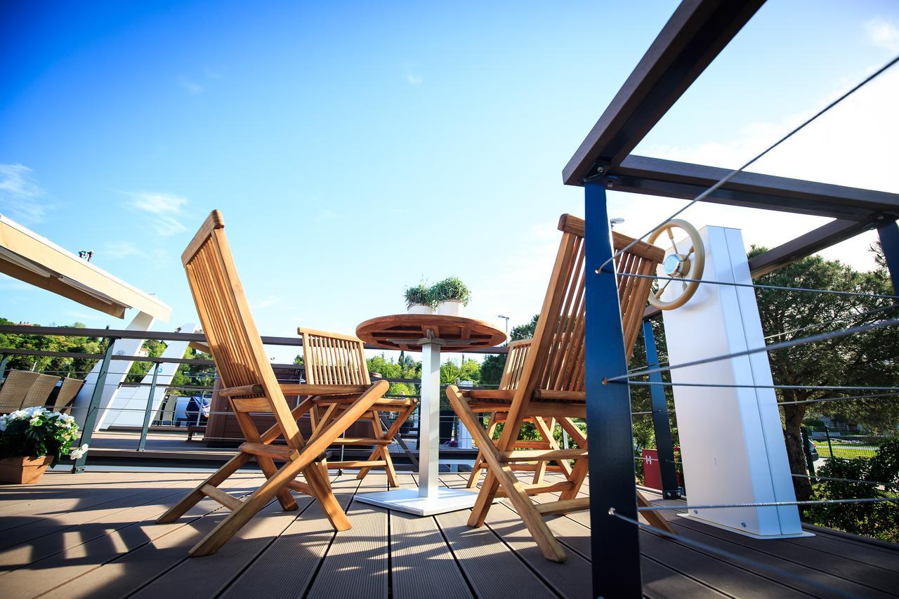 Floating Sea House Kahne Portoroz Villa Esterno foto